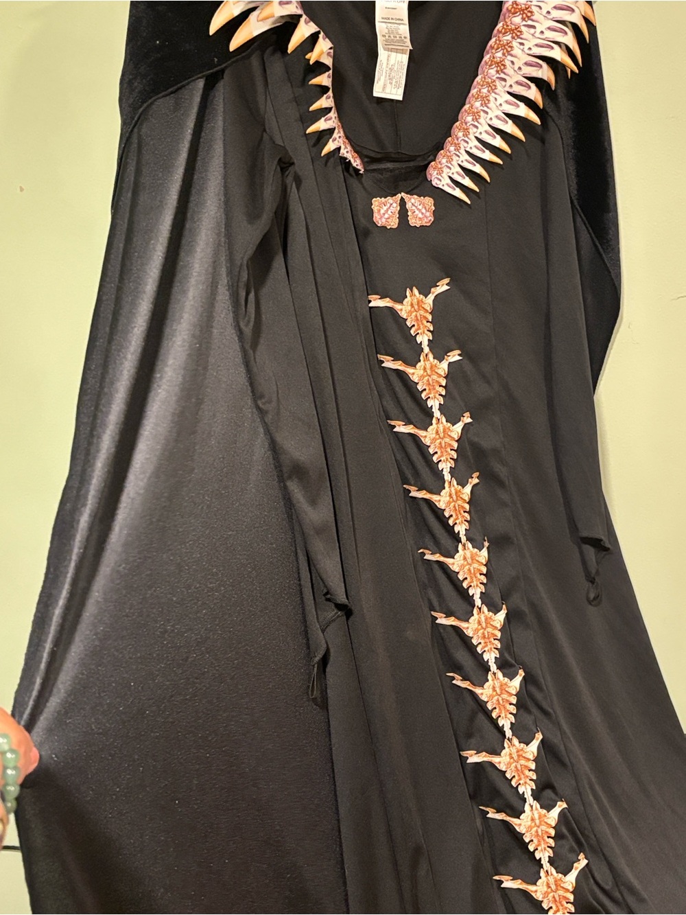 Disneys Maleficent  Costume Dress with Bone-Collar Velvet Cape  & Headpiece